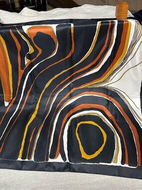 Vintage 1975 Totes Black, Gold and Brown Water Repellent Rain Scarf